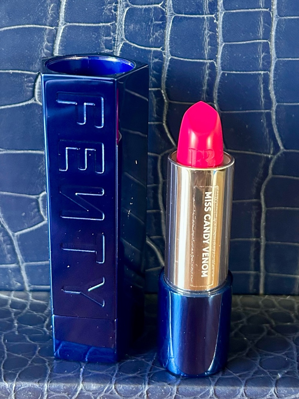 Fenty Beauty Fenty Icon Semi-Matte Refillable Lipstick Miss Candy Venom Pink
